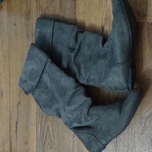 Gray flat boots